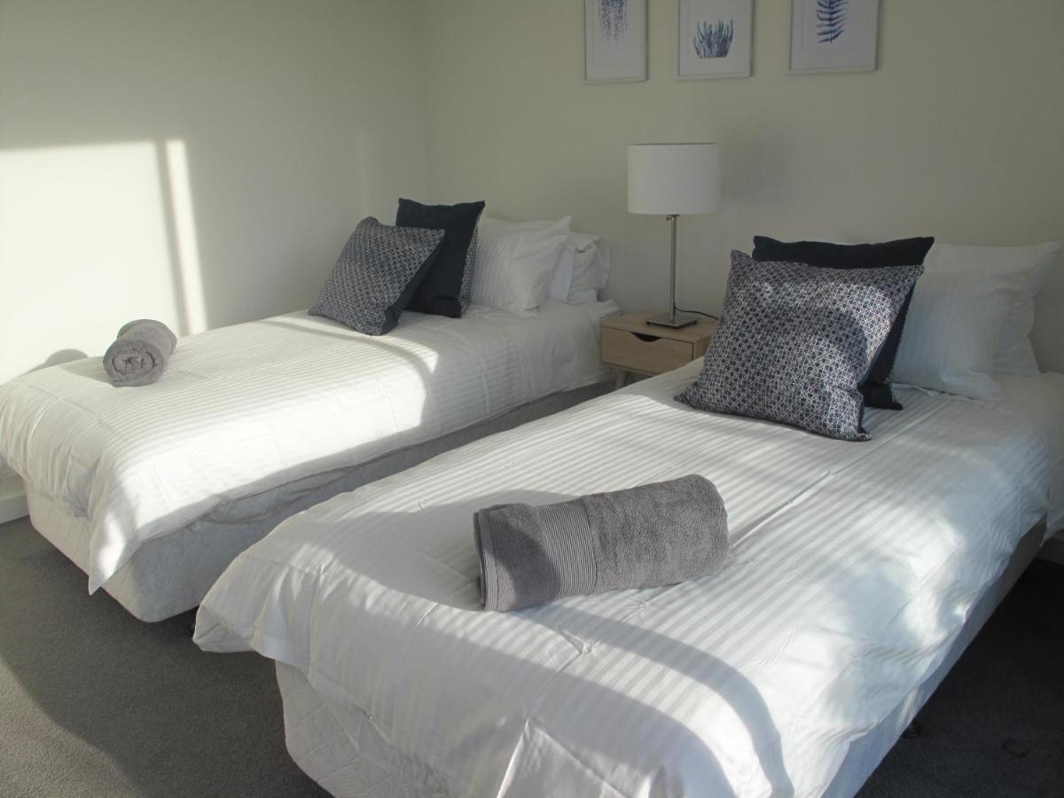 Modern 3 Bedroom Apt With Free Parking, Netflix, Wifi & Welcome Wine By Bnb Pro Melbourne Exteriör bild